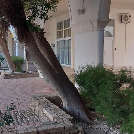 Eleantre Holiday Apartments Paphos Bagian luar foto