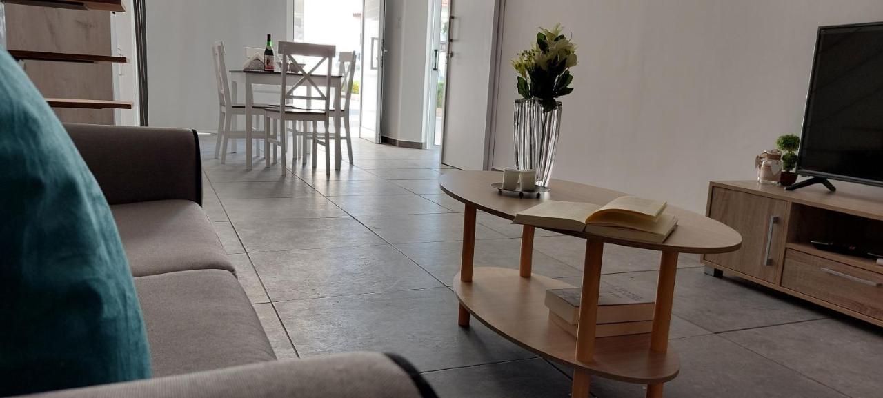 Eleantre Holiday Apartments Paphos Bagian luar foto