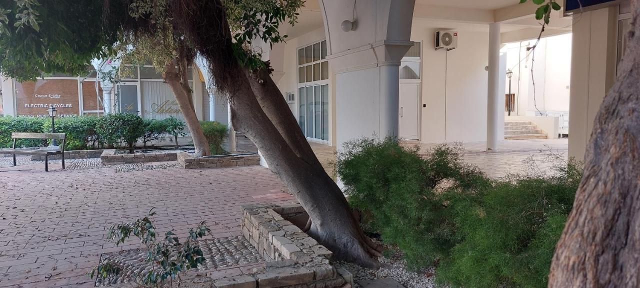 Eleantre Holiday Apartments Paphos Bagian luar foto